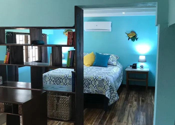 Coco Loco Azul Boutique By Lucky * Playa Junquillal